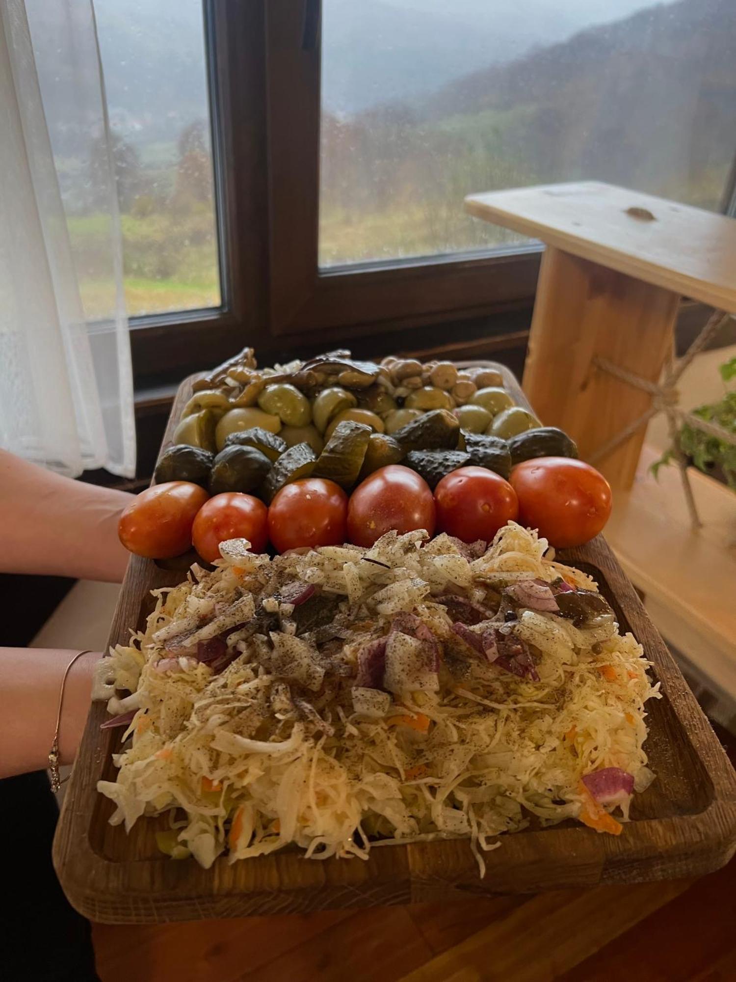 Готельно-Ресторанний Комплекс Кичера Wołowiec Zewnętrze zdjęcie